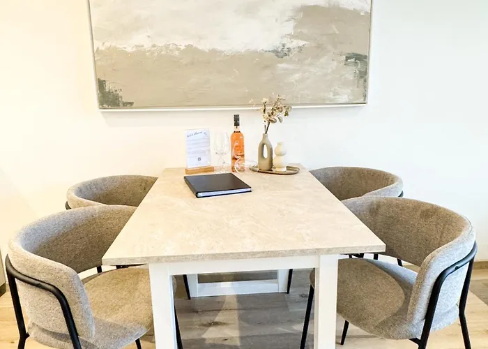 Elegante In Strandnaehe Apartamento *